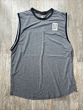 Under Armour Men's Gray Athletic Sleeveless Tank with Black Trim